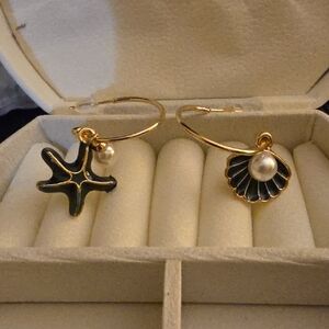 Elegant Gold and Blue Starfish and Shell Earrings